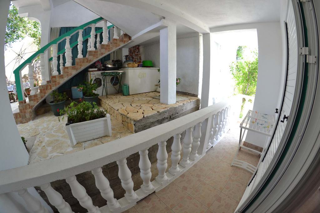 Apartmani Jenny I Tania Lopar Esterno foto