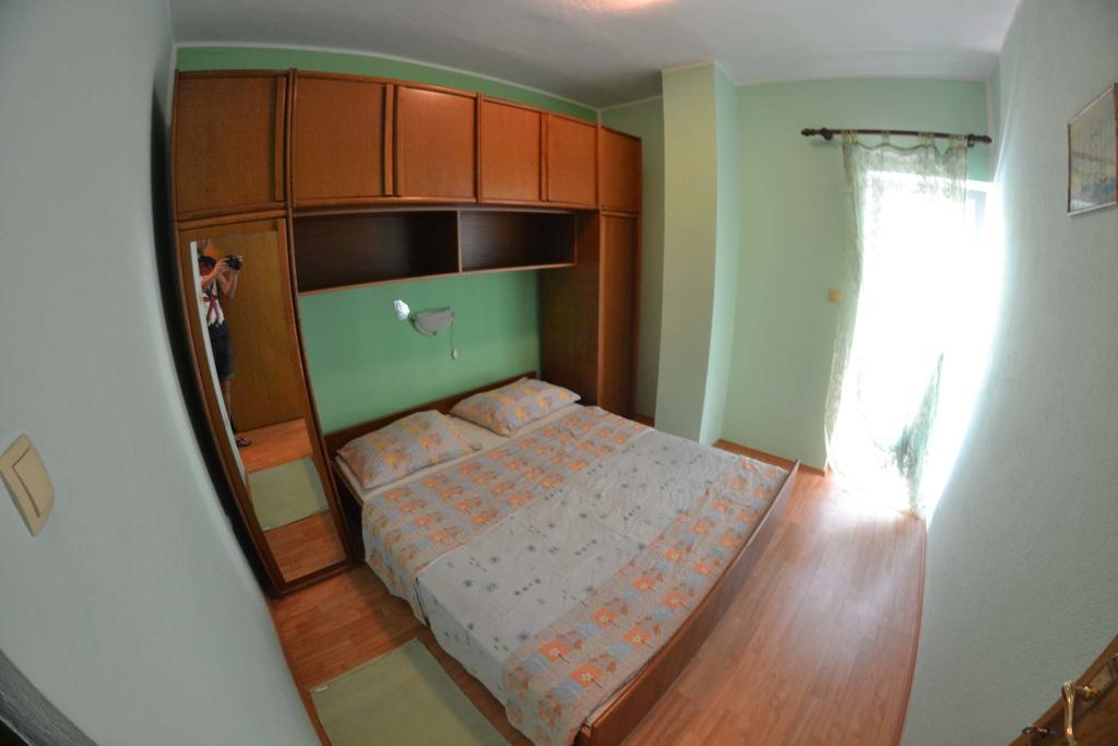 Apartmani Jenny I Tania Lopar Esterno foto
