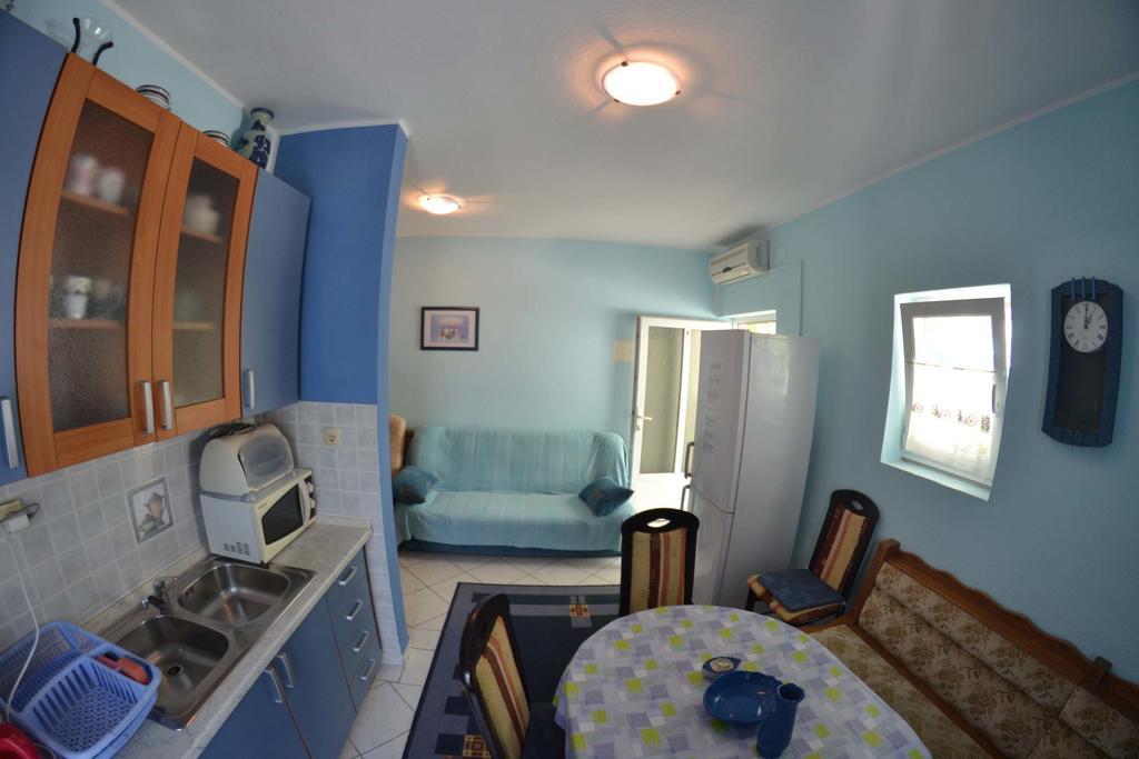 Apartmani Jenny I Tania Lopar Esterno foto