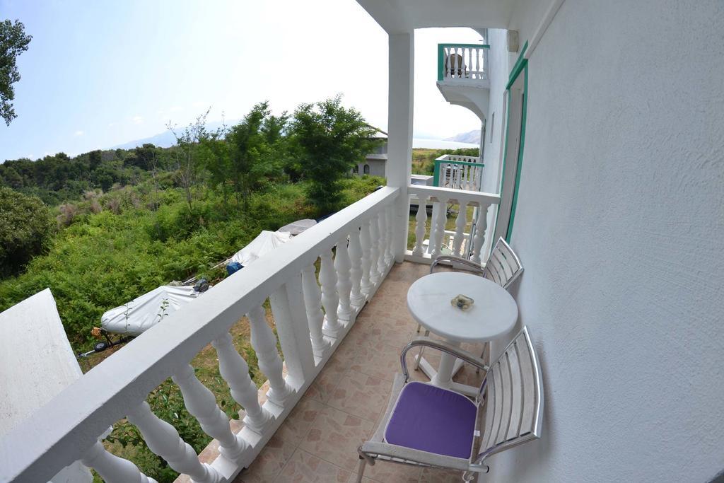 Apartmani Jenny I Tania Lopar Esterno foto