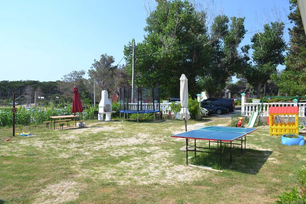 Apartmani Jenny I Tania Lopar Esterno foto